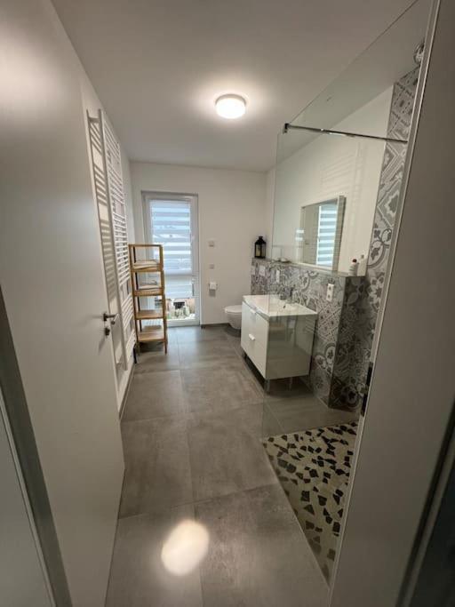 Modernes Ferienhaus In Uedersdorf Zewnętrze zdjęcie