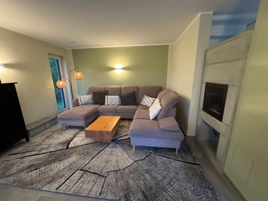 Modernes Ferienhaus In Uedersdorf Zewnętrze zdjęcie